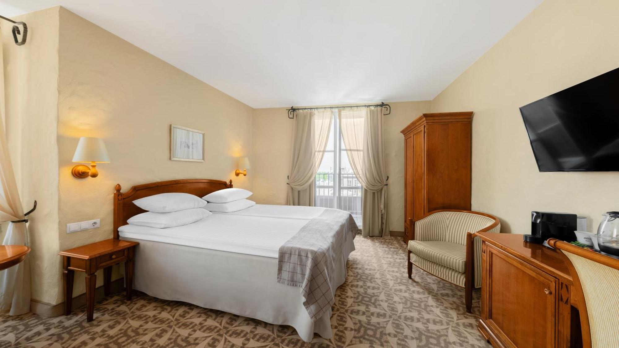 Хотел Rixwell Collection Savoy Boutique 4*