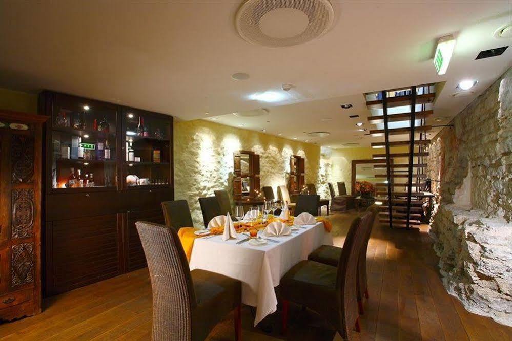 Хотел Rixwell Collection Savoy Boutique 4*