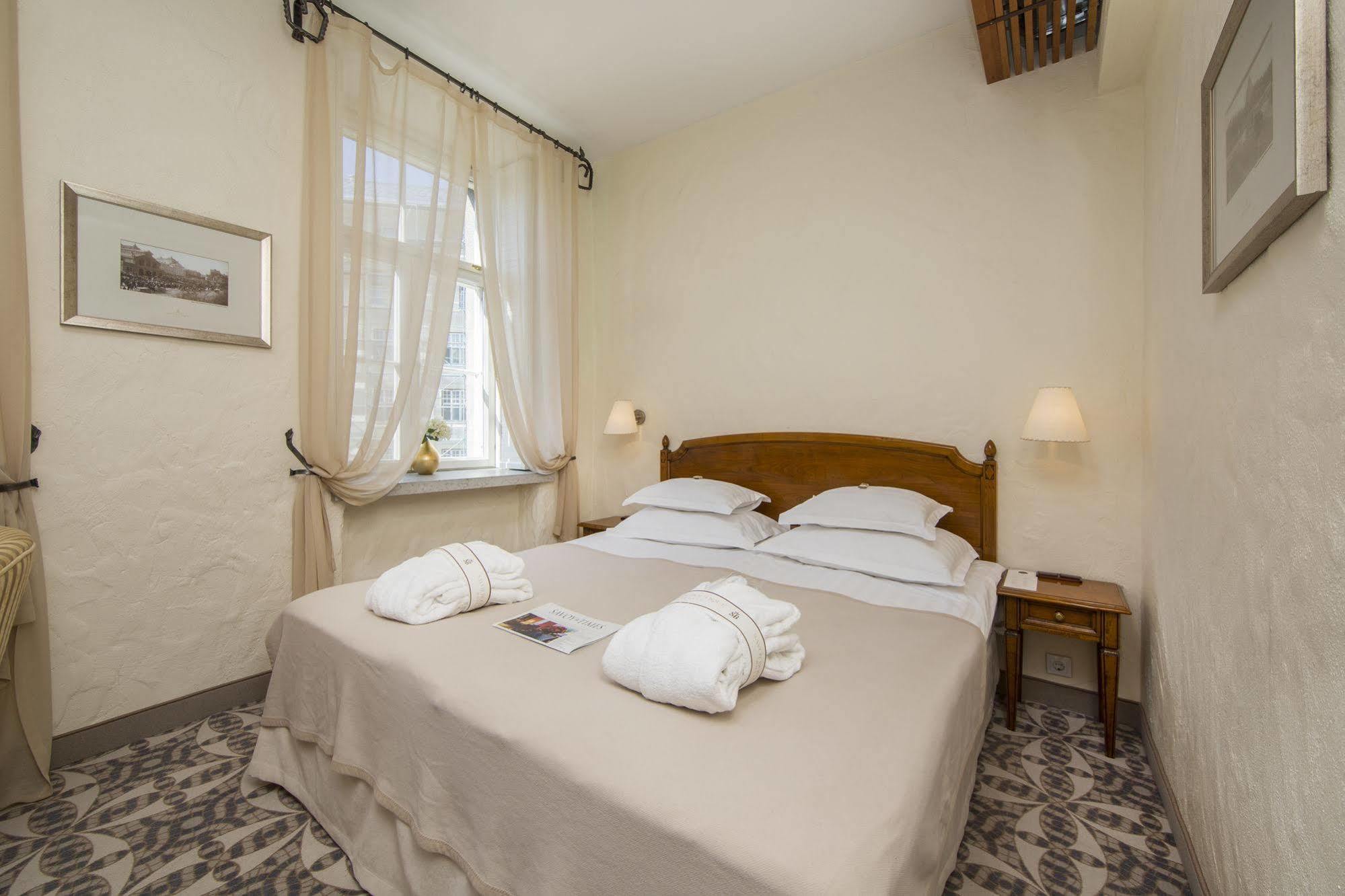 Хотел Rixwell Collection Savoy Boutique 4*