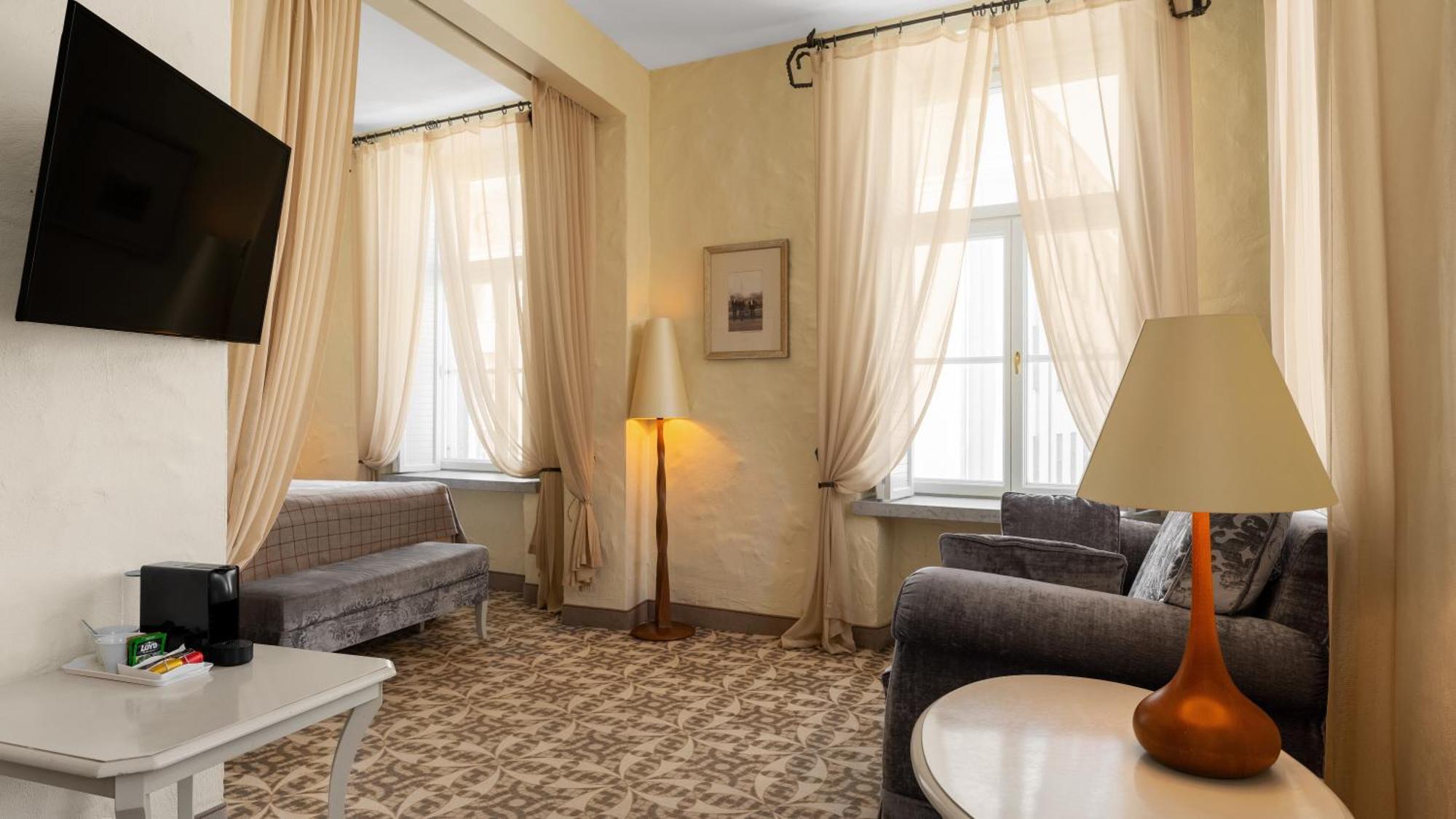 Отель Rixwell Collection Savoy Boutique