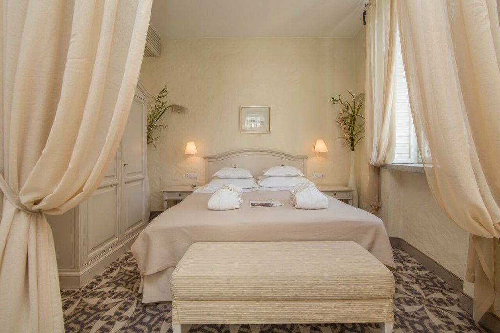 Отель Rixwell Collection Savoy Boutique